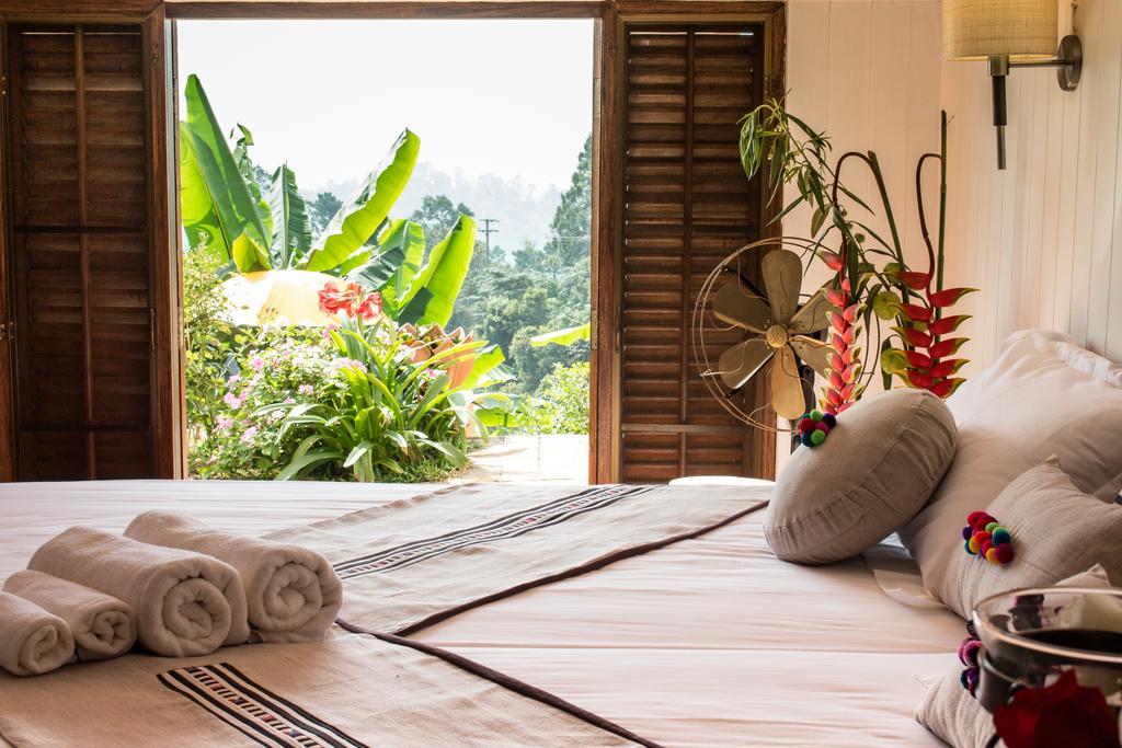 Phu Mork Dao Resort Pong Yaeng Стая снимка