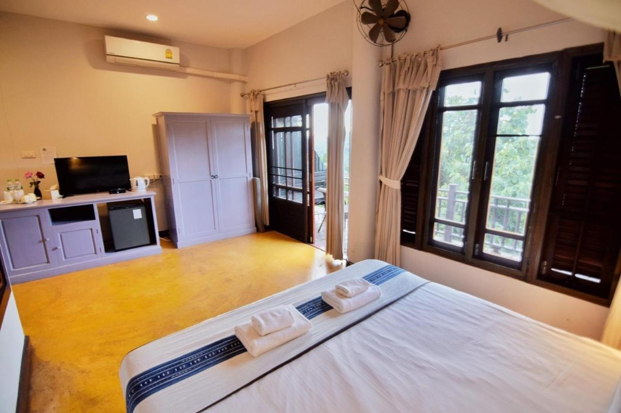 Phu Mork Dao Resort Pong Yaeng Екстериор снимка